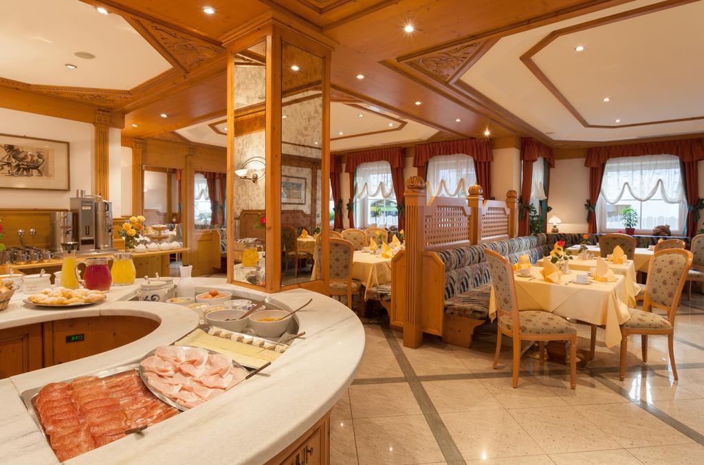 Hotel Zum Wolf Castelrotto Exteriér fotografie