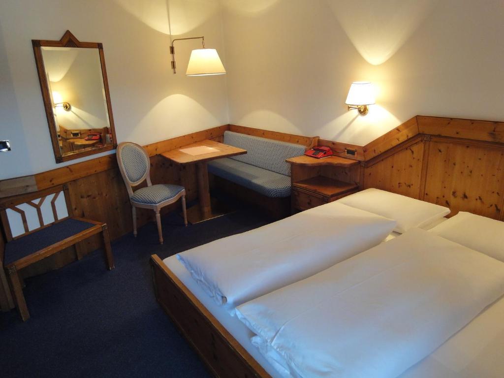 Hotel Zum Wolf Castelrotto Pokoj fotografie