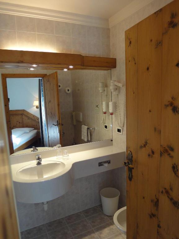 Hotel Zum Wolf Castelrotto Pokoj fotografie