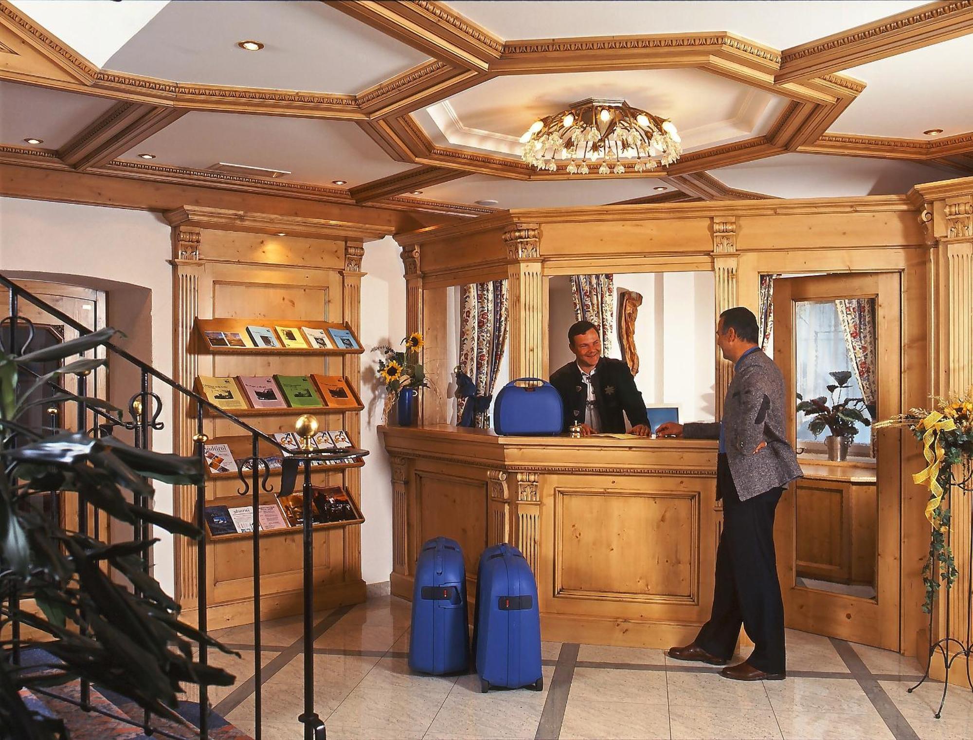 Hotel Zum Wolf Castelrotto Exteriér fotografie