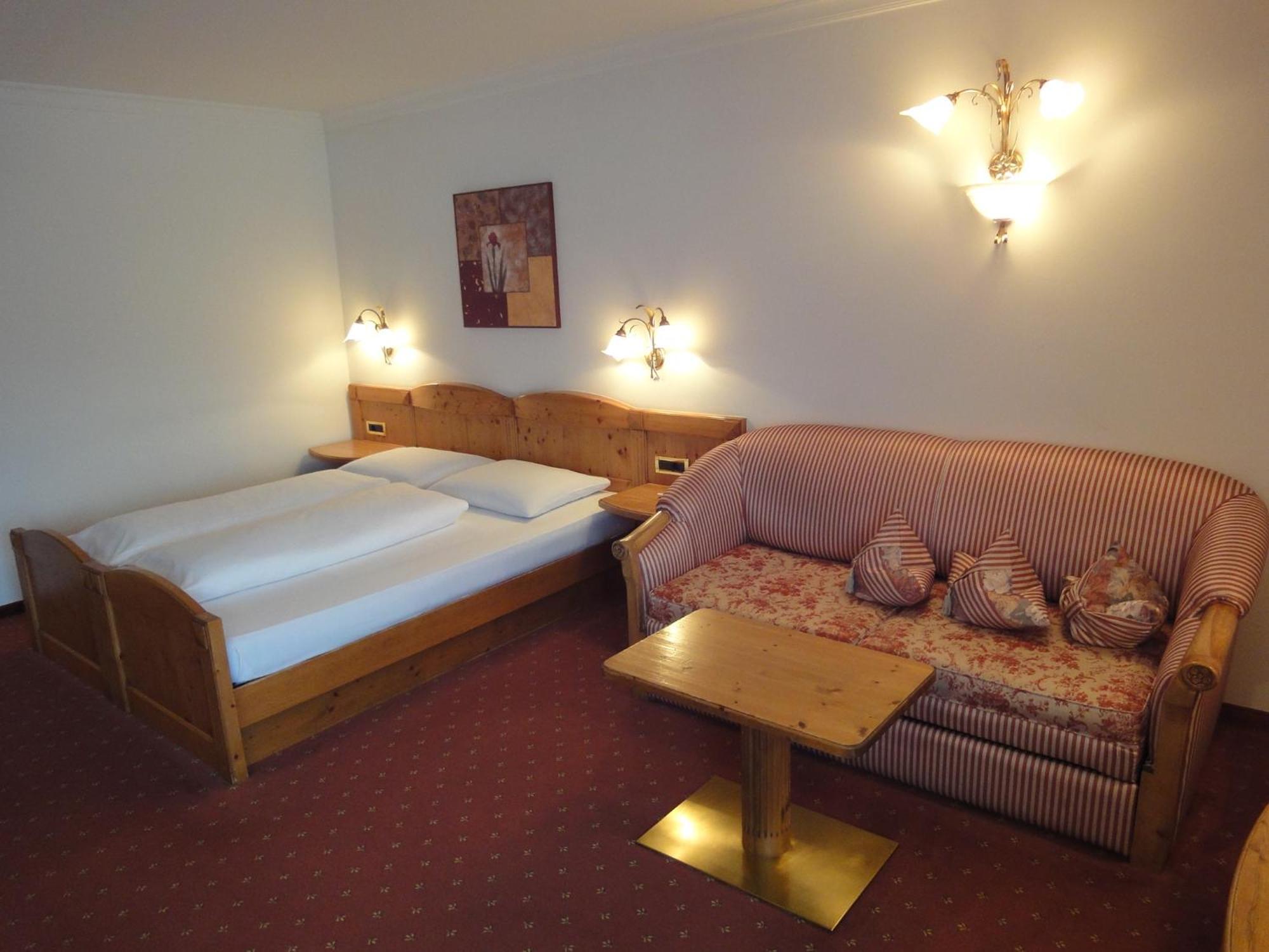 Hotel Zum Wolf Castelrotto Exteriér fotografie